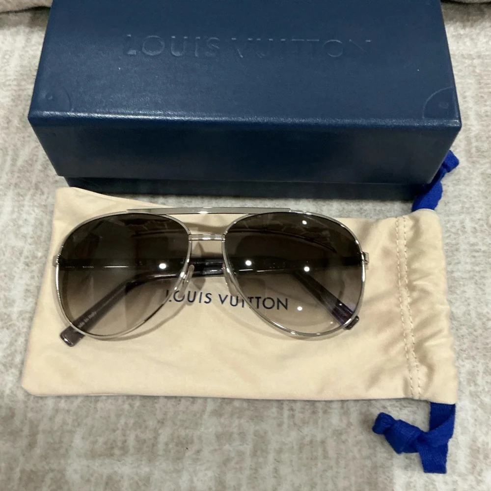 ✨💎NEW💎✨ LOUIS VUITTON Attitude Pilote Meta Sunnies! $950 in stores! - Picture 15 of 16